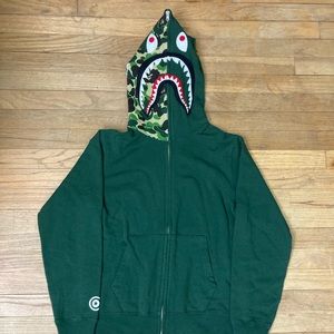 A bathing ape green shark full zip size medium